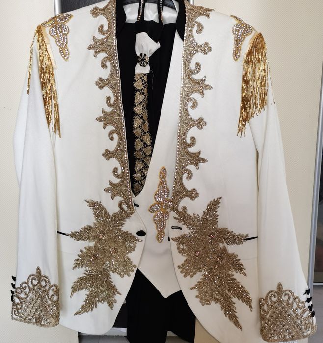 Vand costum de ginerica