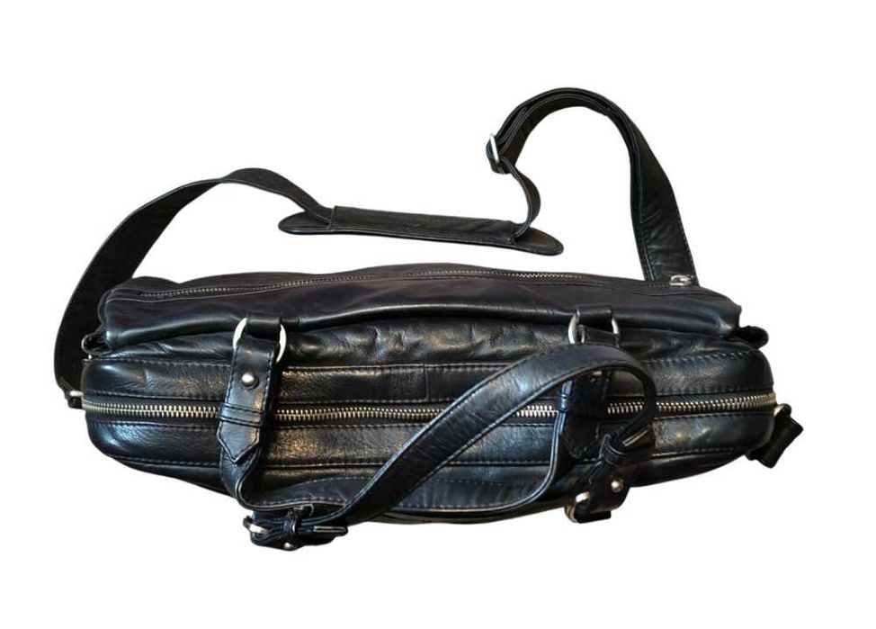 Vand geanta de dama, neagra, din piele naturala, marca Hedgren