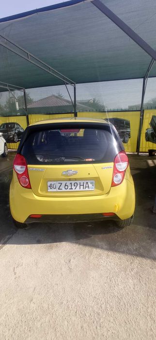 Chevrolet spark sotiladi