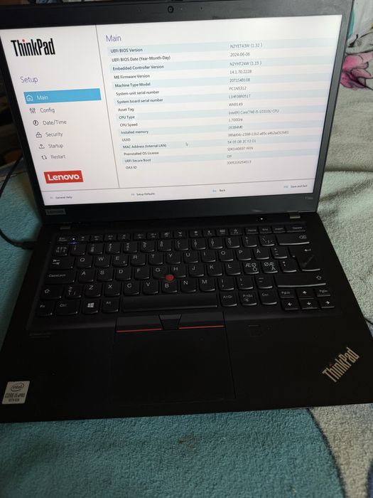 Vand laptop Lenovo T14s