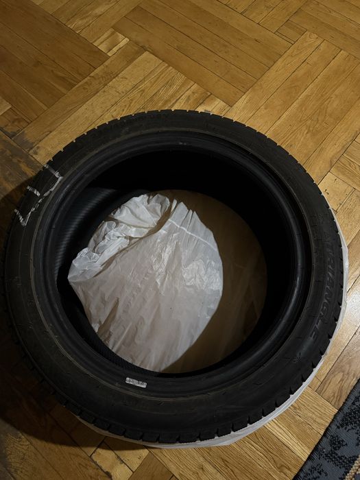 Зимние шины Triangle. 235/45R-18