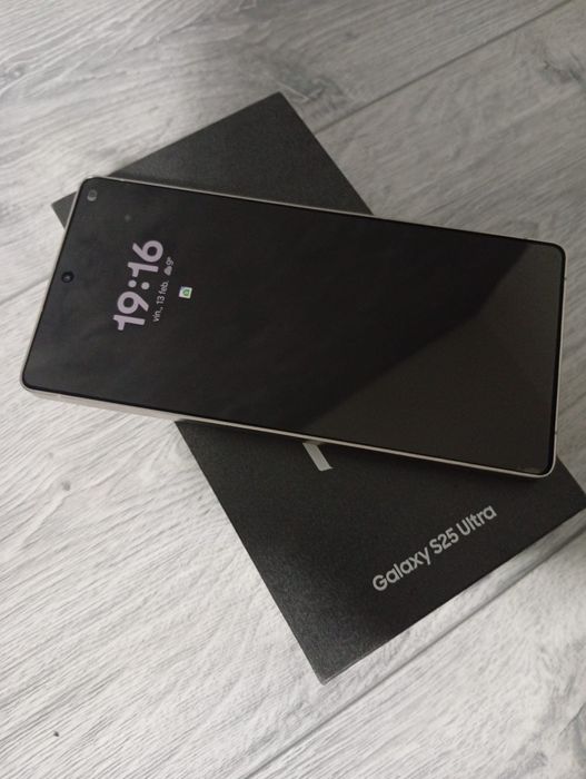 Samsung Galaxy S25 Ultra 256GB / 12 GB RAM Impecabil 10/10