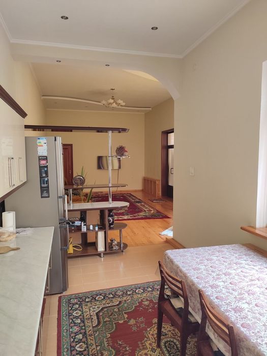 Продаётся участок (дом)-5соток возможно под гостиницу