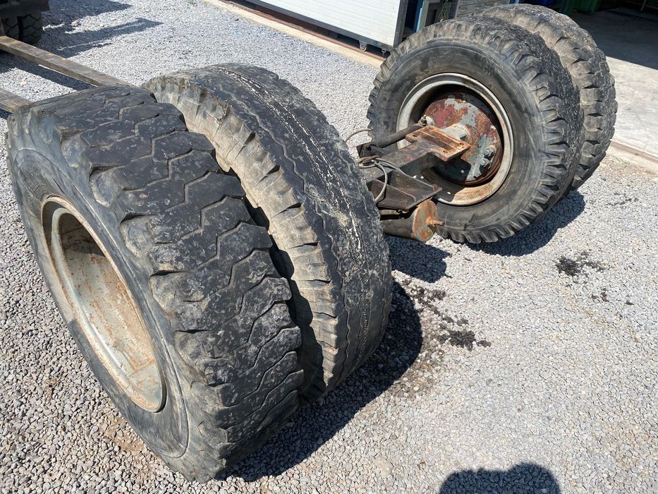 Axa 12 tone, 2.10 m latimea exterioara, cu frana