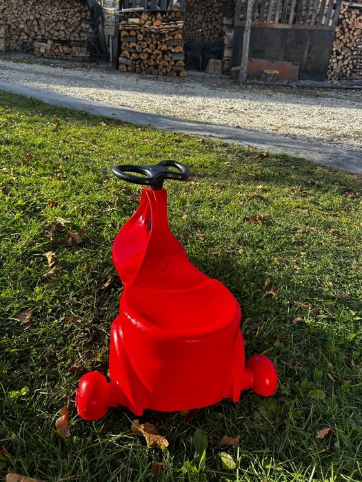 Vand mașinuța copii