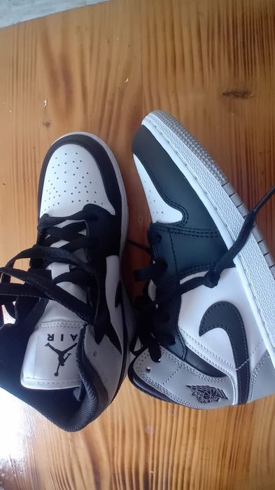 Jordan 1 mid air - plata doar transfer bancar, fara prin olx