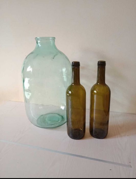 Бутылки для вина и бутыли