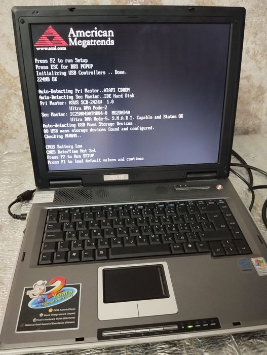 Noutbuk asus sotiladi