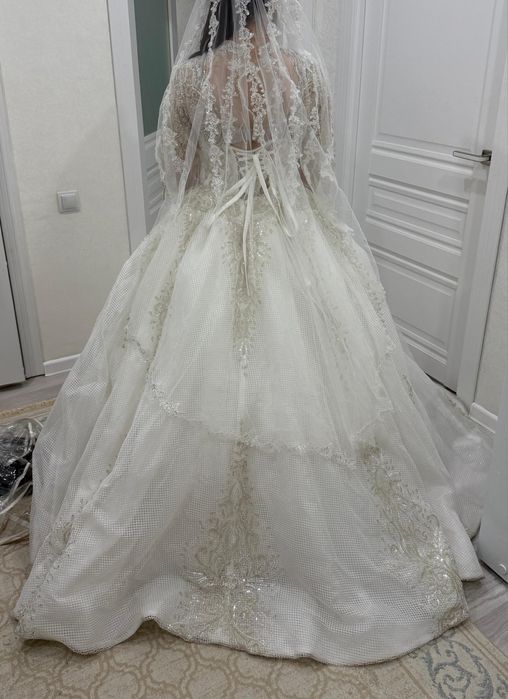 Платье в отличном состоянии