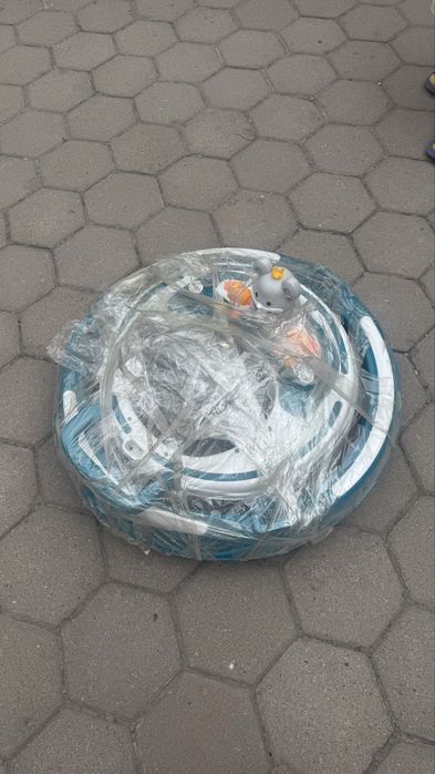 Детский столик для комления ребенка