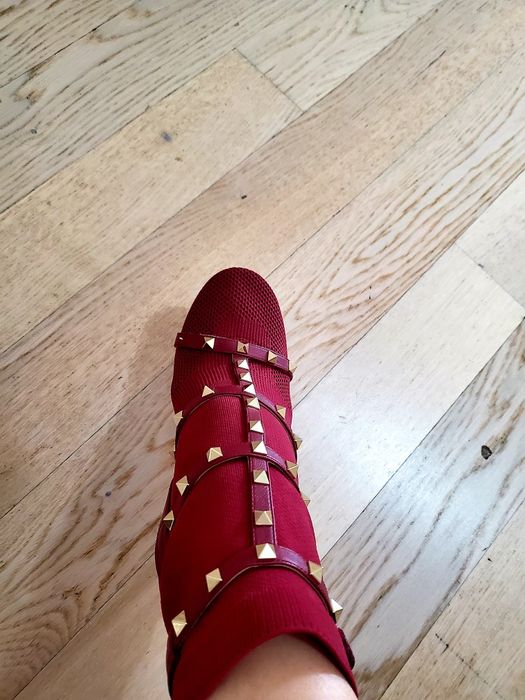Ghete/botine cu toc, Valentino. Originale. Marimea 38, rosu visiniu