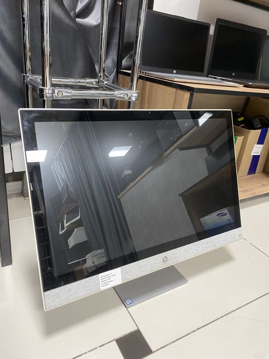 Моноблок HP i7-7/RAM8/HDD1000/Radeon R7