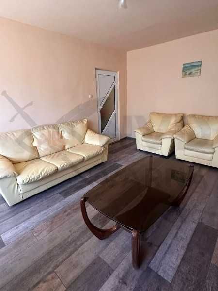Тристаен апартамент в Цветен Квартал! 21909732