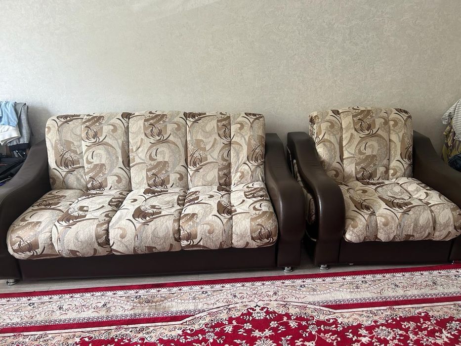 Продам диван тройка