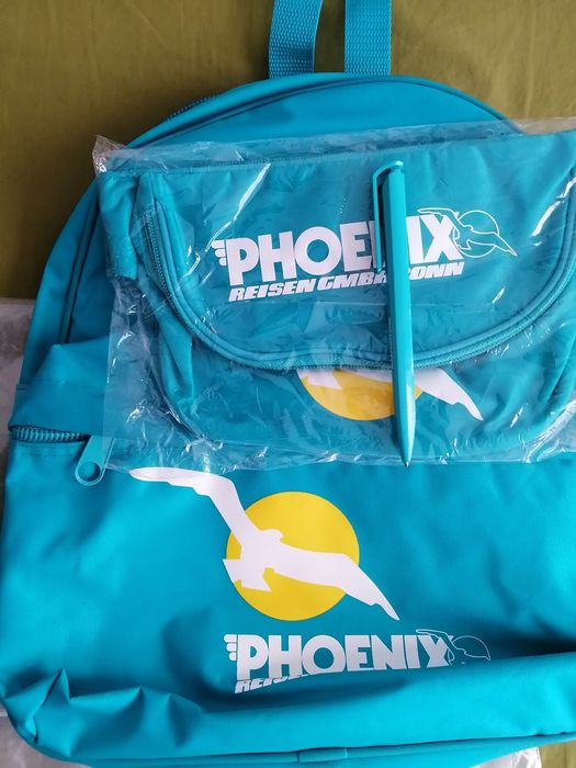 Детска раница и малка чанта