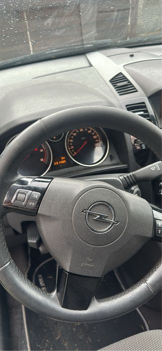 Vand opel zafira 1.7 tdi