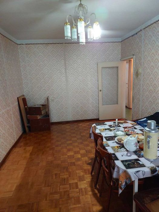 Продается своя 3/3/4 квартира