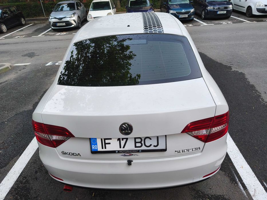 SKODA Superb 2014 — imagine 5