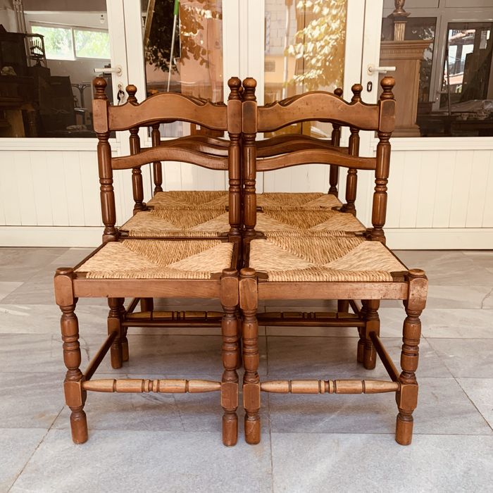 Италиански комплект столове