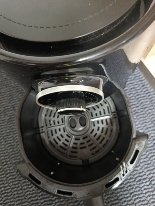 Vând Air fryer Delimano