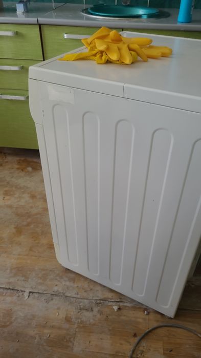 машына очень хорошоя чена 40000