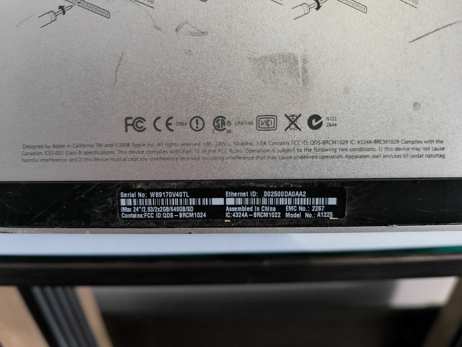 iMac Apple 24 inch - A1225 - Funcțional, Testat