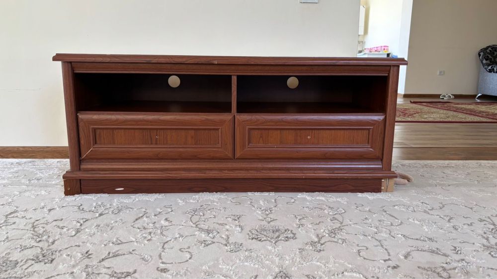 тумбочка, в хорошем состояние