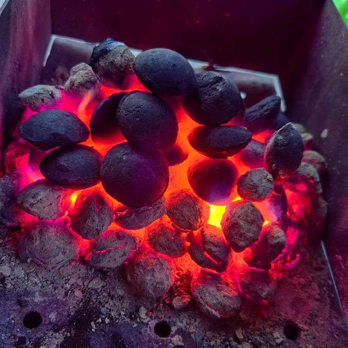 Древесный уголь, брикетированный уголь