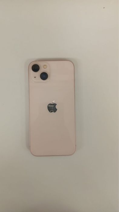 iPhone 13 розовый