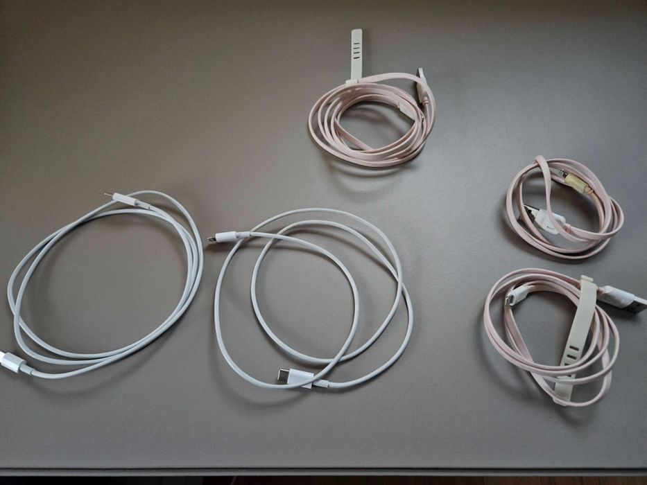 Vand cabluri lightning iPhone