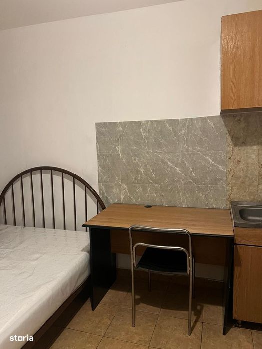 Apartament 1 camera, 17 mp utili, etaj 4 cu acoperis - Girocului