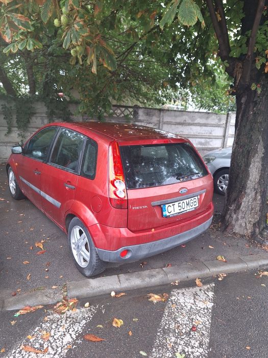 Vând Ford Fiesta