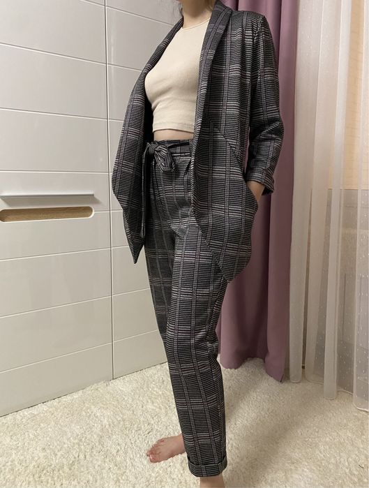 Костюм двойка (пиджак, брюки)