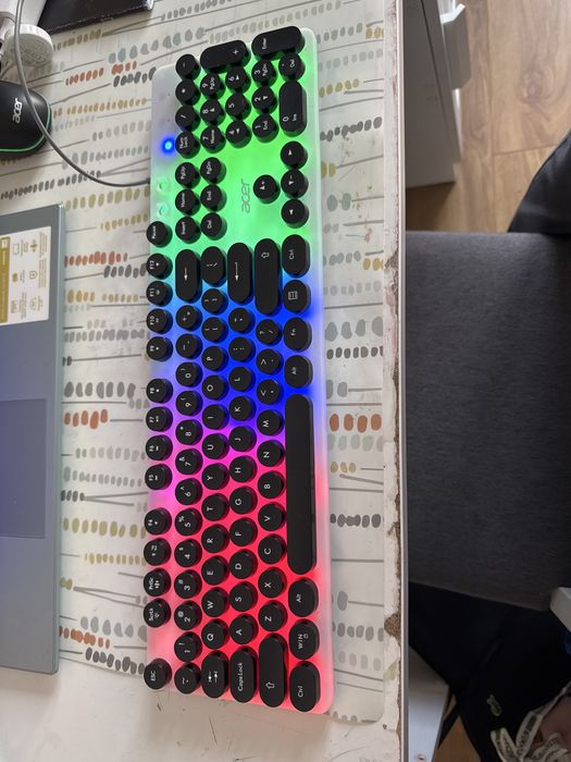 Продам клавиатуру за 3500тг