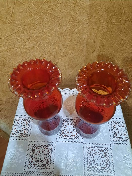 Винтажные парные вазы, зд " Красный Май", коллекционные