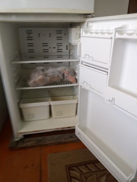 Холодильник бу сатылады