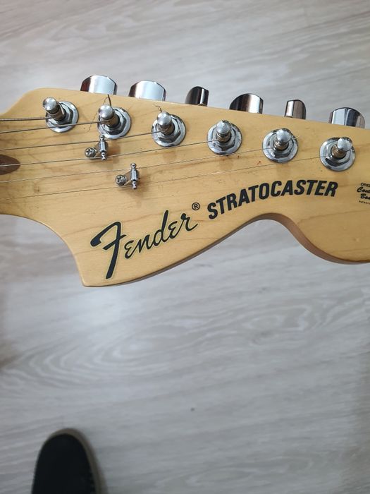 *Продается гитара Fender Stratocaste*