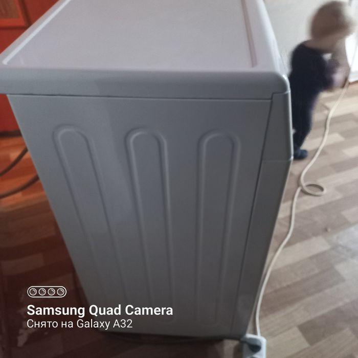 Продам стиральную машинку Samsung.