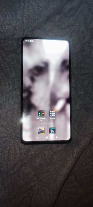 Продам смартфон Mi 9 T