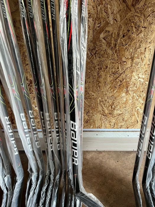 Хоккейные клюшки