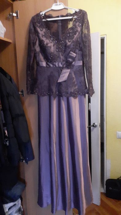 Продам новые шикарные платья