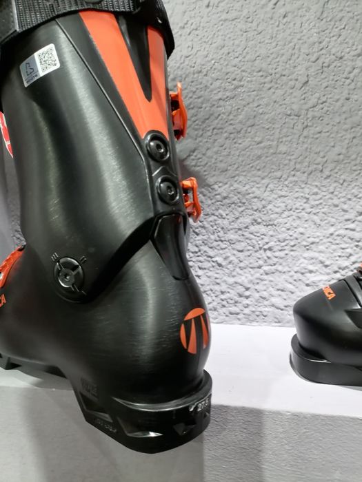 Clapari schiuri ski Race Tecnica Firebird R 130 Nou! Marime 27.5