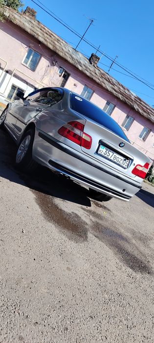 Продам BMW 330 живую)