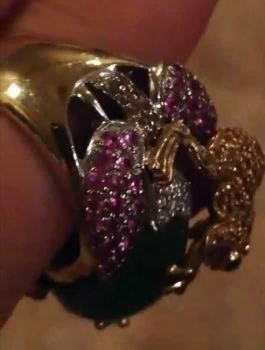 Продам кольца серьги