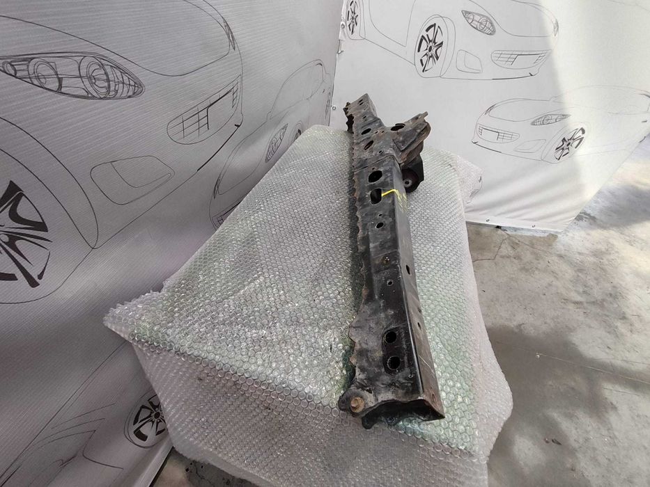 Cadru auxiliar / Traversă motor / Subcadru față Toyota Auris 57104-02230 2013 / [2012-2018] / (1C3)