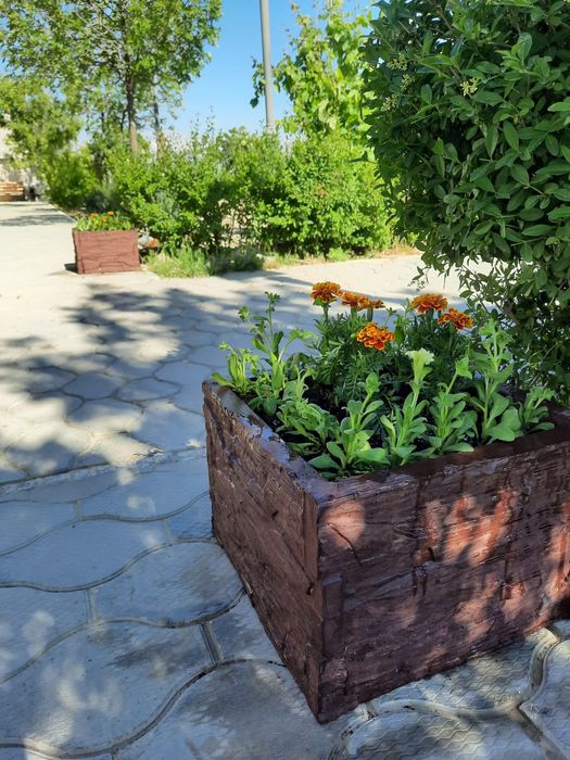 Вазон для цветов