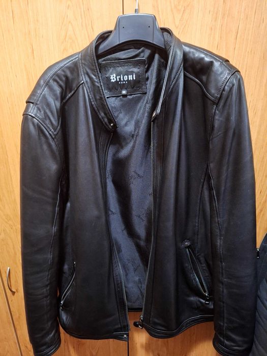 Супер мъжко гъзарско яке от естествена агнешка кожа на марката Brioni!