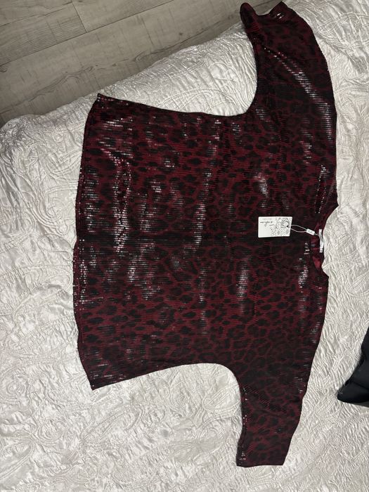 Продам новую юбку и блузку