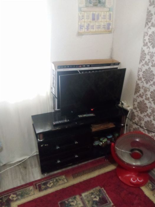 2 х ком квартиру. Спутник 8 дом 48 квартира 8. В деревянном доме огоро