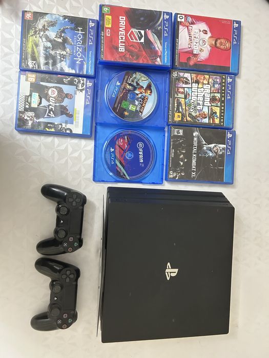 ps 4 pro в хорошем состоянии